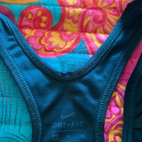 Nike Dark Green Sports Bra - Picture 2 of 3